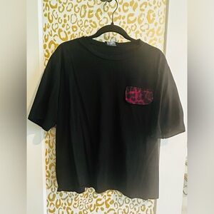 NWT🎁 GIFT IDEA! Black T-Shirt with Burgundy Leopard Print Pocket | Soft Boxy fit